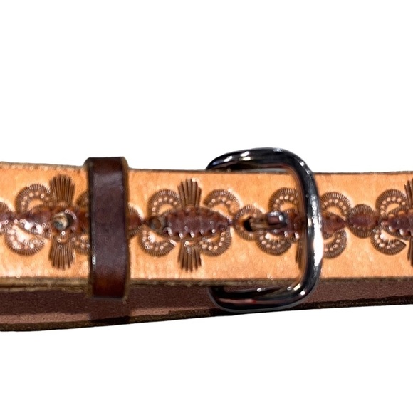 NEW Handmade Tooled Leather Belt - Picture 2 of 3